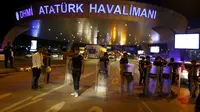Situasi pengamanan pascateror di Bandara Ataturk di Istanbul, Turki (REUTERS/Osman Orsal)