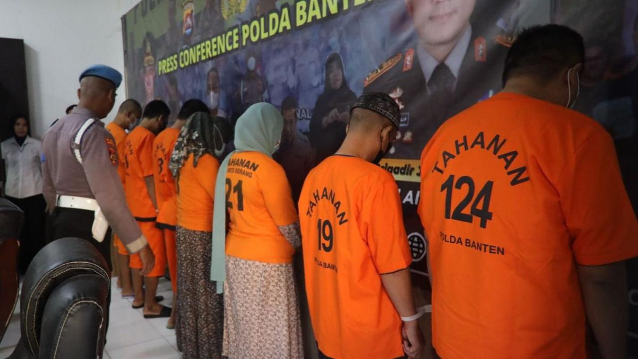 VIDEO: Detik-Detik Penangkapan Penjual 50 Wanita Jadi PSK Ke Australia, Raup Rp 500 Juta