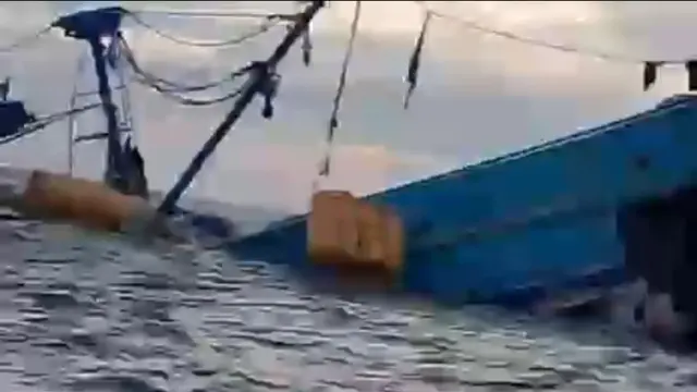 Detik-Detik KM Anaia Tenggelam di Perairan Sitaro, 16 ABK Selamat