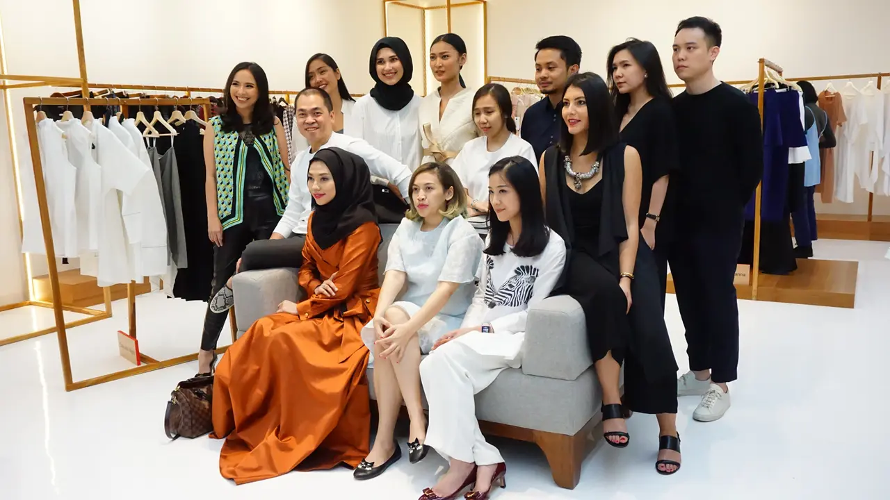 Penasaran, Intip Jakarta Fashion Week dari Pop Up Store Ini