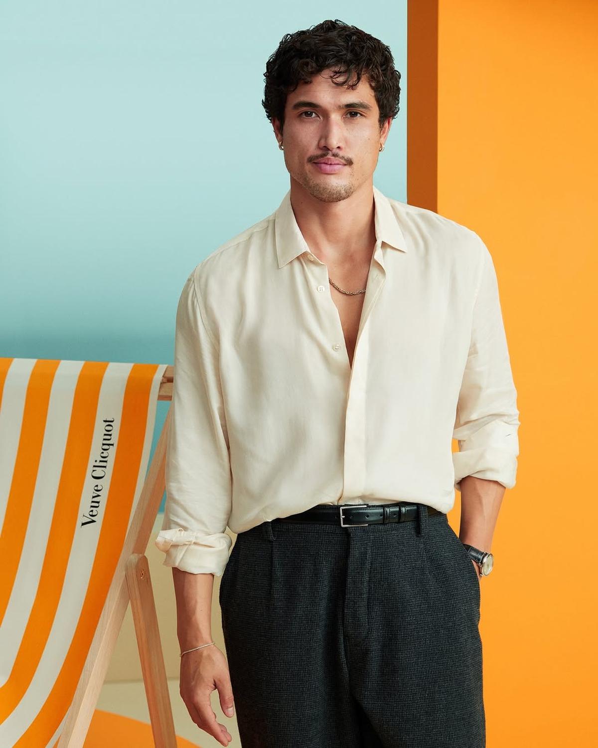 Potret Charles Melton yang Jadi Model Video Klip Lagu Jennie 'Love Hangover'