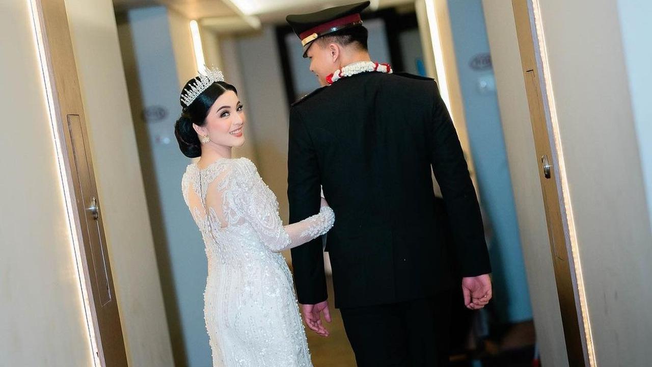 "Masyyallah bidadari hidup," tulis akun @fera_reza<br><br>"Barbieee," tulis akun @debbycamelia17