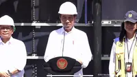 Presiden Joko Widodo meresmikan Sistem Penyediaan Air Minum (SPAM) Banjarbakula di Banjarbaru, Kalimantan Selatan. (Foto: Tangkapan layar Youtube Sekretariat Presiden).