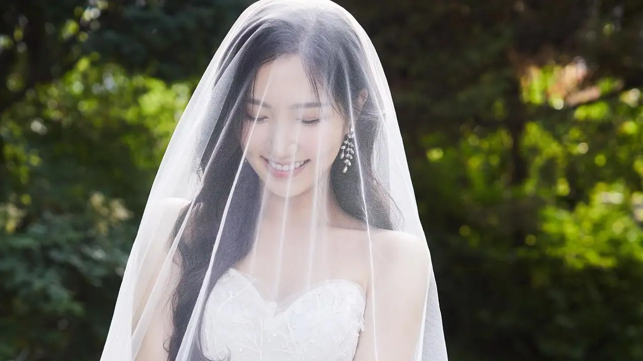 Yoo Kyung