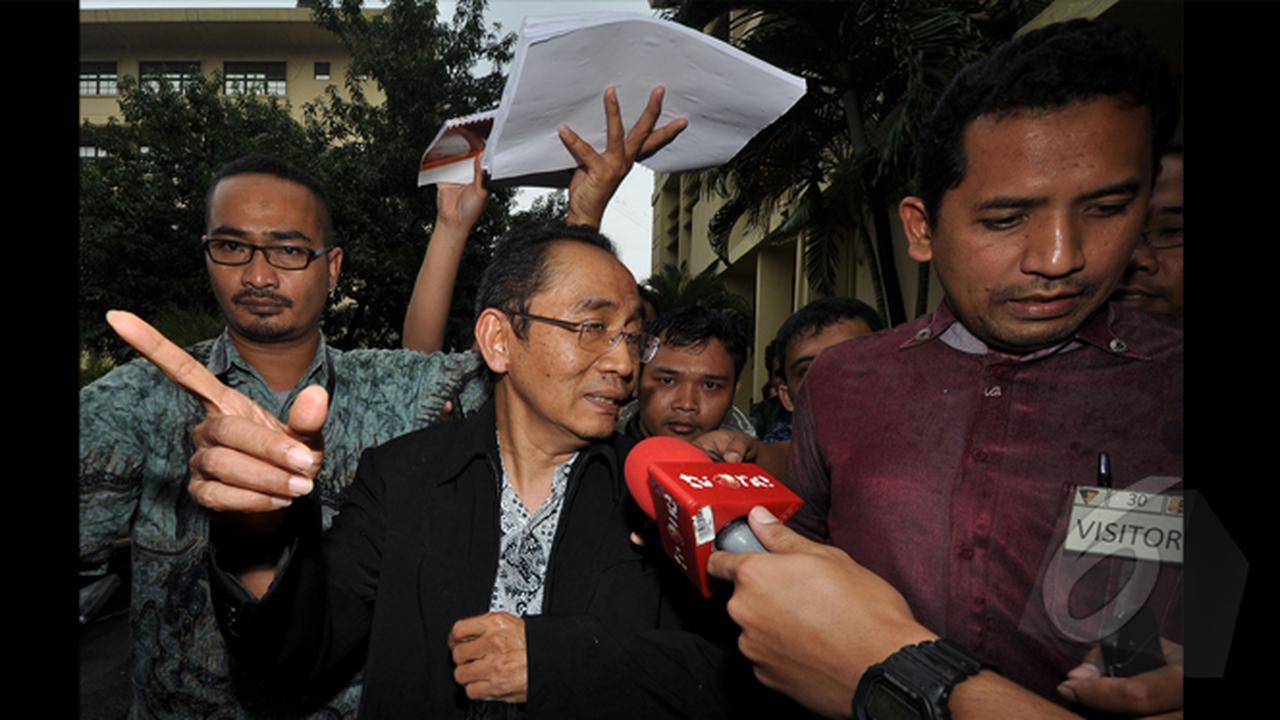 Wakil Ketua KPK Adnan Pandu Praja Datangi Mabes Polri