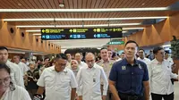 Pantau Libur Nataru, Menko AHY Lihat Pergerakan Penumpang di Bandara Soetta