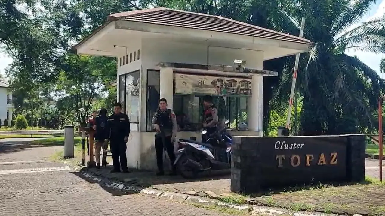 Polisi Berjaga