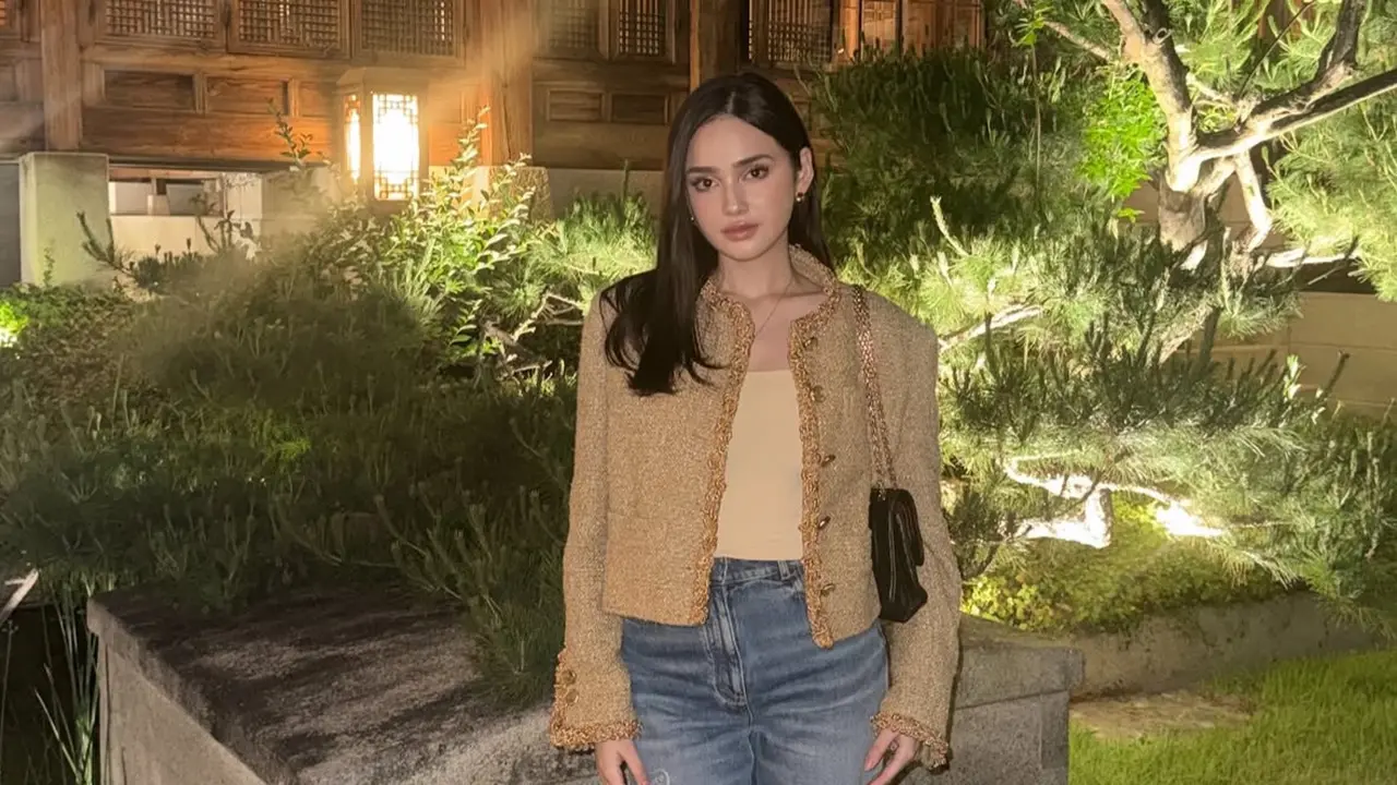 Syifa Hadju di Cocktail Party Chanel di Seoul. [@syifahadju]