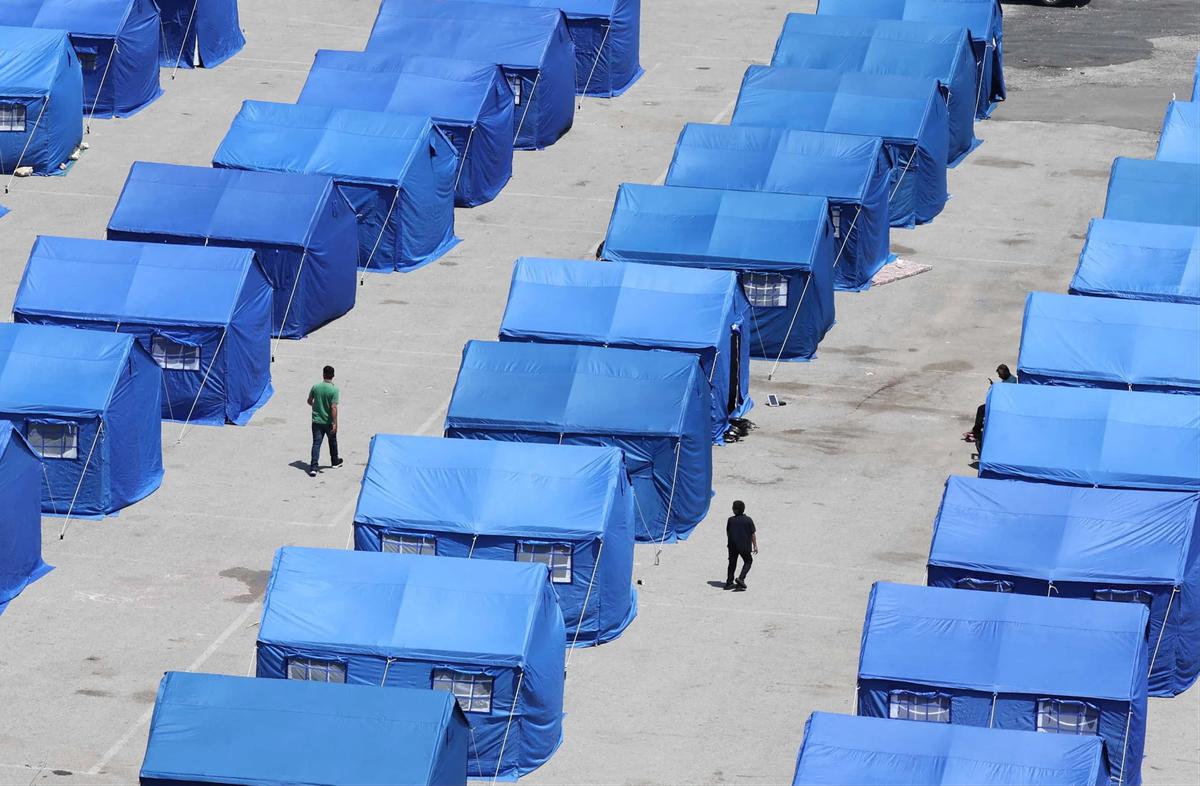 FOTO: Tenda Tenda Biru Tampung Pengungsi di Beirut