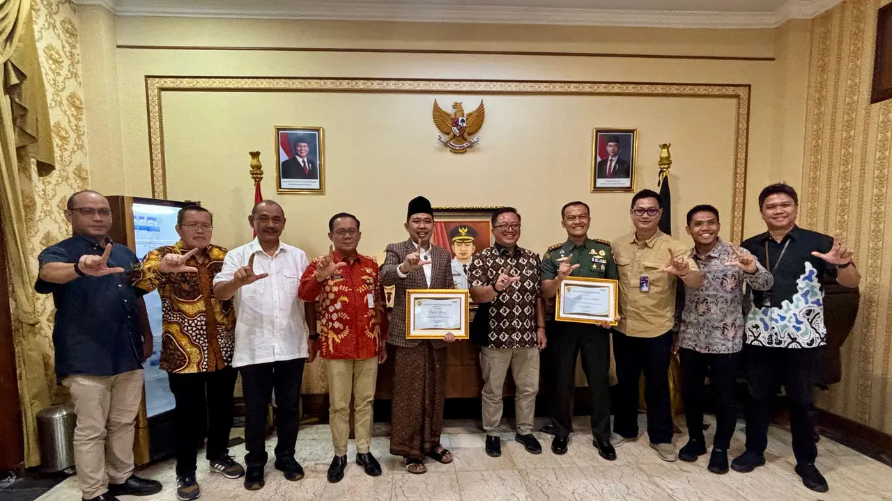 Jember Raih Banyak Penghargaan, Gus Fawait Komitmen Entaskan Kemiskinan dan Tingkatkan Kesejahteraan Masyarakat