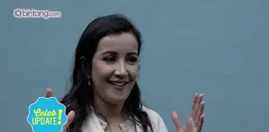 Dikejar oleh 10 orang debt collector, Andi Soraya terpaksa harus melunasi cicilan mobil dari mantan suaminya. 