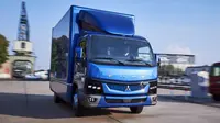 Mitsubishi Canter Tak Lagi Sedot Solar, Pakai Listrik 