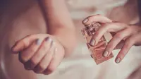 Cara yang Perlu Diperhatikan untuk Memakai Parfum