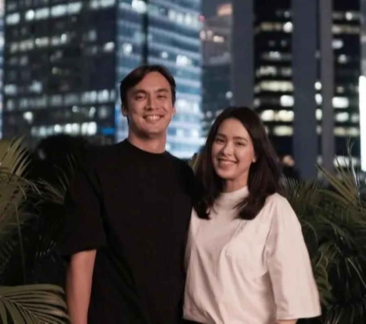 3. Rendy Pendarahan

Akibat kejadian ini Rendy dan Lady dikabarkan mengalami sejumlah luka-luka. Lebih detail, Rendy mengalami pendarahan sedangkan Lady mengalami memar akibat benturan.