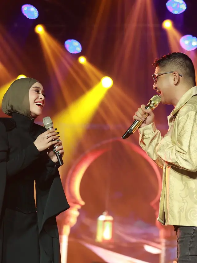 Lesti Kejora dan Pasha Ungu