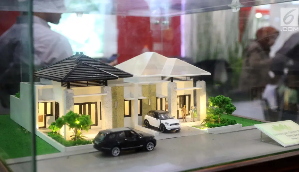 Maket rumah yang dipamerkan dalam pameran Indonesia Property Expo (IPEX) 2017 di JCC, Senayan, Jakarta, Jumat (11/8). Pameran proyek perumahan ini menjadi ajang transaksi bagi pengembang properti di seluruh Indonesia. (Liputan6.com/Angga Yuniar)