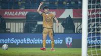 Bintang Dewa United Taisei Marukawa merayakan gol ke gawang Liga Indonesia All Star di Stadion Si Jalak Harupat, Sabtu (12/7/2025). (Dok Piala Presiden 2025).