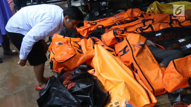Puluhan Jenazah Tsunami Anyer Ditampung di Puskesmas Carita