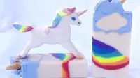 Seperti apa keunikan sabun mandi bertema unicorn ala negeri dongeng? (Sumber foto: Seventeen)