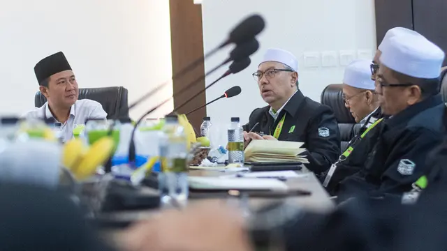 Sejumlah pejabat Tabung Haji Malaysia berkunjung ke Kantor Petugas Penyelenggara Ibadah Haji (PPIH) Arab Saudi Daerah Kerja (Daker) Makkah di Syisyah, Jumat (7/7/2023). (FOTO: MCH PPIH ARAB SAUDI 2023)