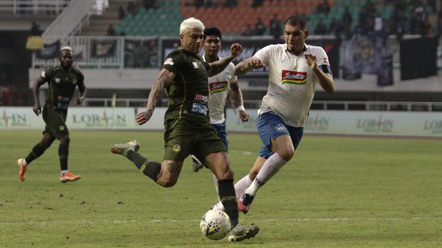 PS Tira Persikabo Vs PSIS Semarang - Ciro Alves, Wallace Costa