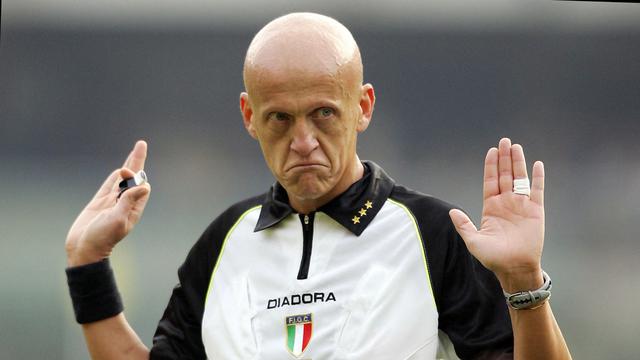 Foto: Menilik Kembali Kiprah Pierluigi Collina, Pengadil Lapangan Legendaris yang Akan Diboyong PSSI untuk Membenahi Perwasitan Indonesia