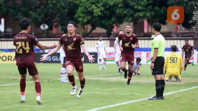 Foto: Takluk dari PSM Makassar, Arema Telan Kekalahan Kelima Beruntun di BRI Liga 1 2022 / 2023