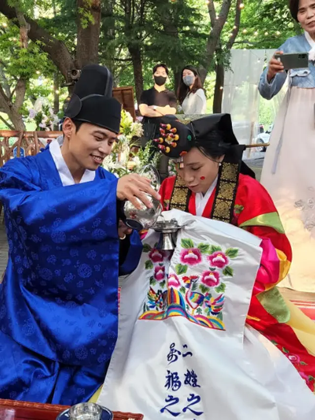 6 Potret Pernikahan YouTuber Jang Hansol, Digelar Outdoor Berkonsep Rustic