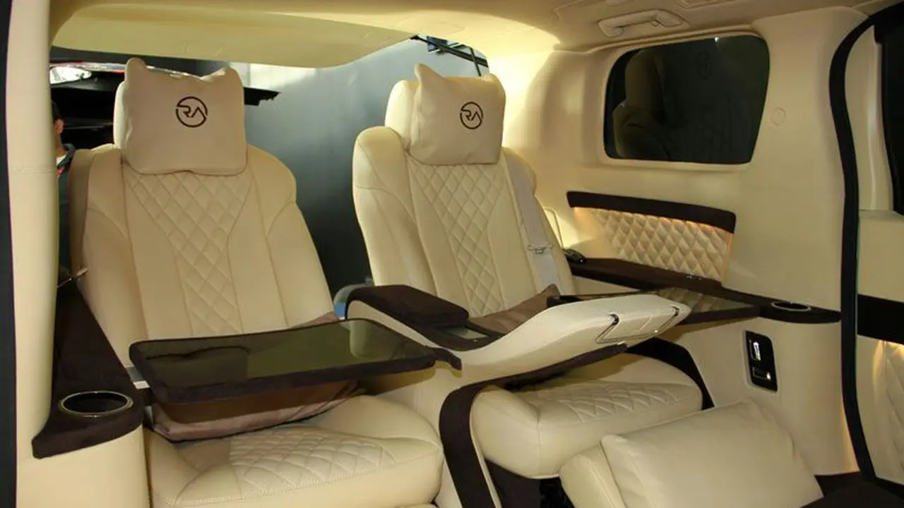 Kabin Alphard Raffi Ahmad