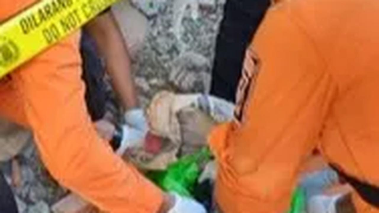 Bagian tubuh yang ditemukan ini di antaranya berupa dua potongan kaki sebatas mata kaki dan pergelangan tangan kiri.