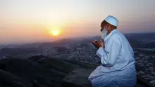 Ilustrasi bersyukur, Islami. (Photo by ekrem osmanoglu on Unsplash)