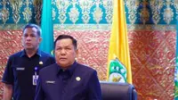 Plt Gubernur Riau Usai Rumahnya Digeledah: Kalau Tak Berbuat Kenapa Harus Alergi Diawasi KPK