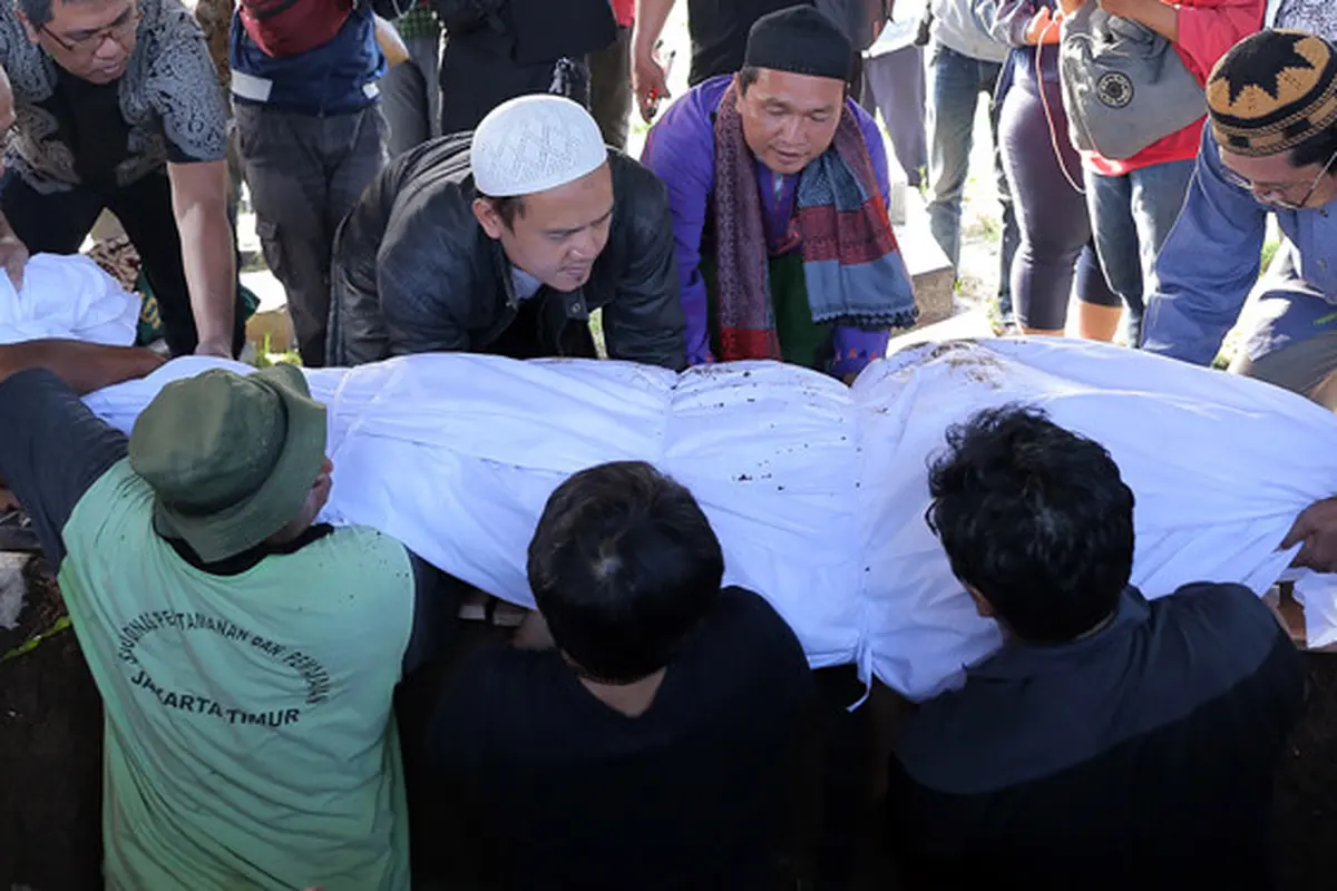 [Bintang] Pemakaman Dika Kerispatih