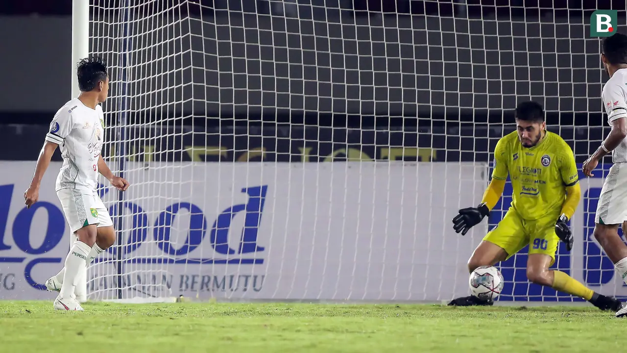 Foto: Derby Jatim, 10 Pemain Arema FC Harus Rela Berbagi Poin Dengan Persebaya Surabaya di Pekan Kesebelas BRI Liga 1