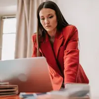 Kebiasaan Perempuan yang Tahu Prioritas dalam Hidupnya (Pexels/Vlada Karpovich)