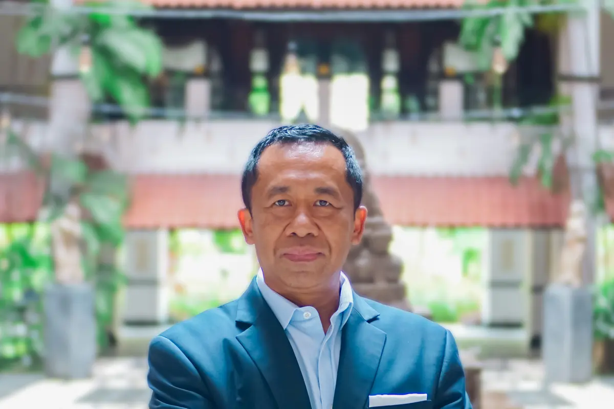 Diary Fimela: Dari Tour Guide di Bali, I Gede Sujana Kini Sukses Jadi General Manager Hotel Ternama