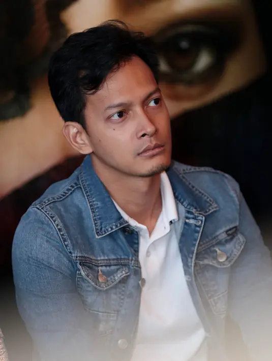 "Rencana semua kembali dari titik nol, saya bedah novelnya. Saya pelajari detailnya yang biasa Fahry lakukan," ucap Fedi Nuril dalam jumpa pers film Ayat-Ayat Cinta 2 di Gedung MD Pictures, Jakarta Selatan, Senin (8/5/2017). (Deki Prayoga/Bintang.com)