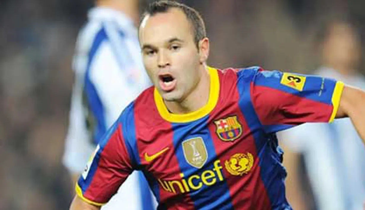 Selebrasi gol dari gelandang Barcelona Andres Iniesta di laga lanjutan La Liga melawan Real Sociedad di Nou Camp, 12 Desember 2010. AFP PHOTO / LLUIS GENE 