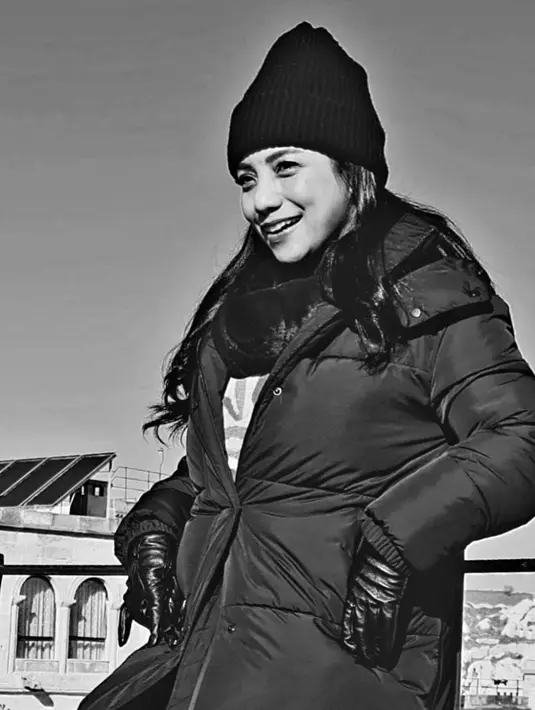 Sebelum memutuskan pindah ke Indonesia, Siti bersama keluarga kecilnya sempat tinggal di Turki [instagram/siti_perk]