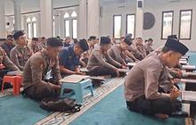 Sambut Ramadan, Puluhan Polisi di Depok Ikuti Pelatihan Mengaji