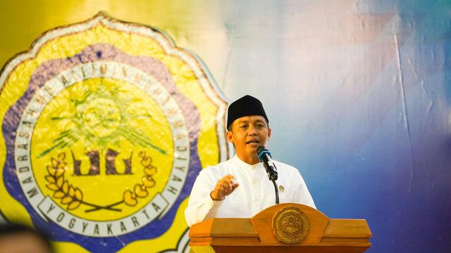 Menhut Raja Juli Ingatkan Waspada Berita Viral Bisa Geser Kebenaran