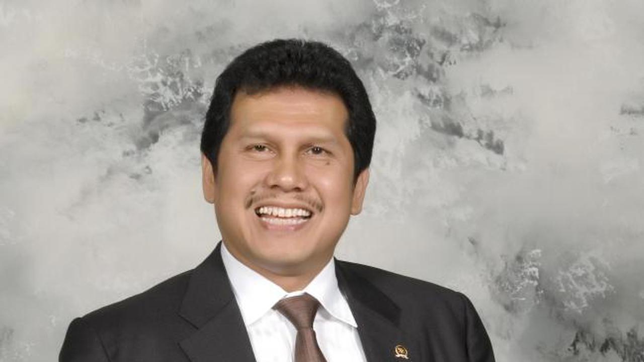 Mengenal Menteri PANRB yang Baru, Asman Abnur
