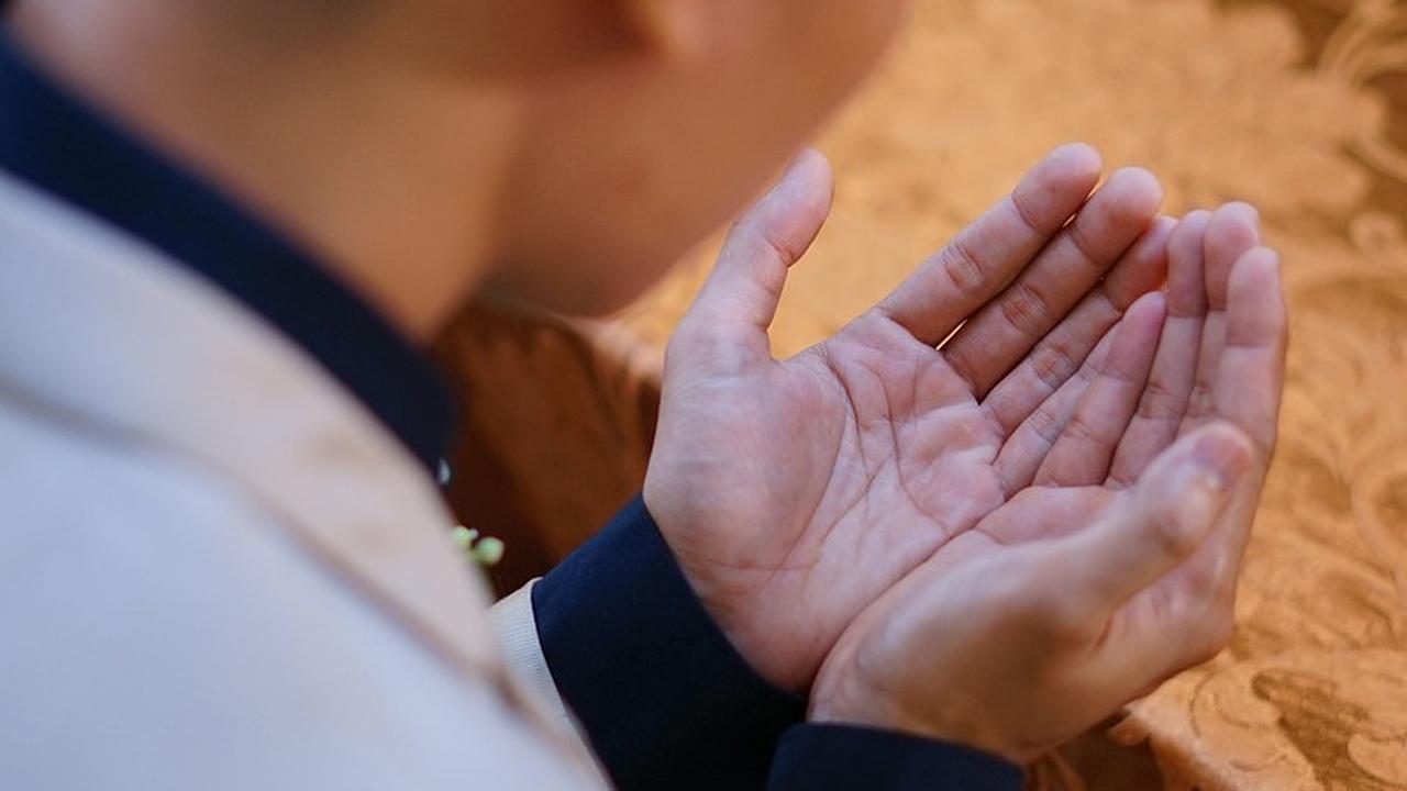 Cara Menegur Imam yang Salah saat Memimpin Shalat, Perhatikan Perbedaan Laki-Laki dan Perempuan