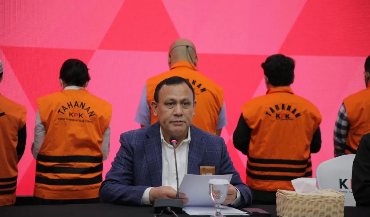 Pertemuan itu terjadi ketika Firli masih menjabat sebagai Deputi Penindakan KPK terjadi pada 12 Mei dan 13 Mei 2018.<br>