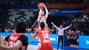 <p>Pemain Timnas Basket Latvia, Davis Bertans berusaha melepaskan shooting untuk mencetak angka saat menghadapi Lebanon pada laga pembuka Grup H Piala Dunia FIBA 2023 di Indonesia Arena, Kompleks Gelora Bung Karno, Senayan, Jakarta, Jumat (25/08/2023). (Bola.com/Bagaskara Lazuardi)</p>