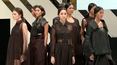 Bertajuk The Style Millennial. Runway Hits akan menampilkan karya dari lima desainer dari 4 negara di Asia, yaitu Indonesia, Thailand, Singapura, dan Malaysia.