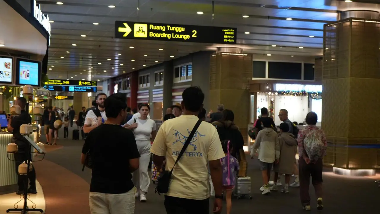 Bandara yang dikelola oleh PT Angkasa Pura Indonesia (InJourney Airports) melayani 8,23 juta penumpang pesawat pada Nataru. (Dok InJourney Airports)