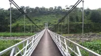 Jembatan-jembatan ini dibangun dengan desain unik dan ekstrim. Berada diberbagai belahan dunia, menantang untuk dilewati.