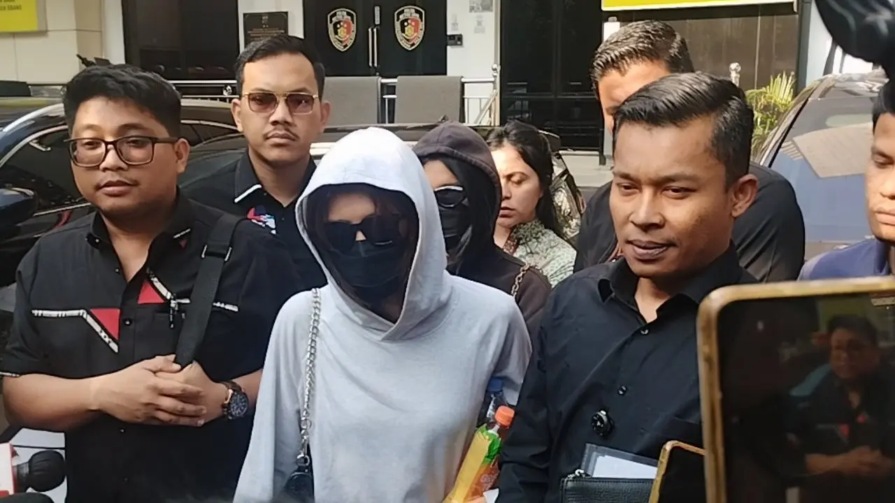 Pelapor Kasus Dugaan Kekerasan Seksual Betrand Peto Jalani Pemeriksaan, Polisi Ajukan 23 Pertanyaan