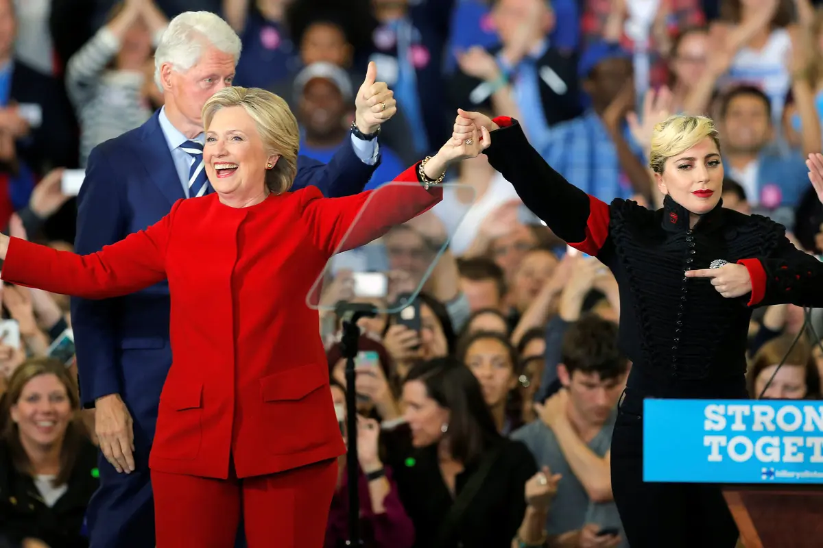 20161108-Pilpres-AS-Lady-Gaga-Bonjovi-Reuters